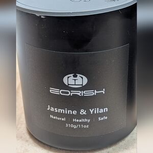 Jasmine & Yilan Soy Aromatherapy  Candle with Green and Peach Accents